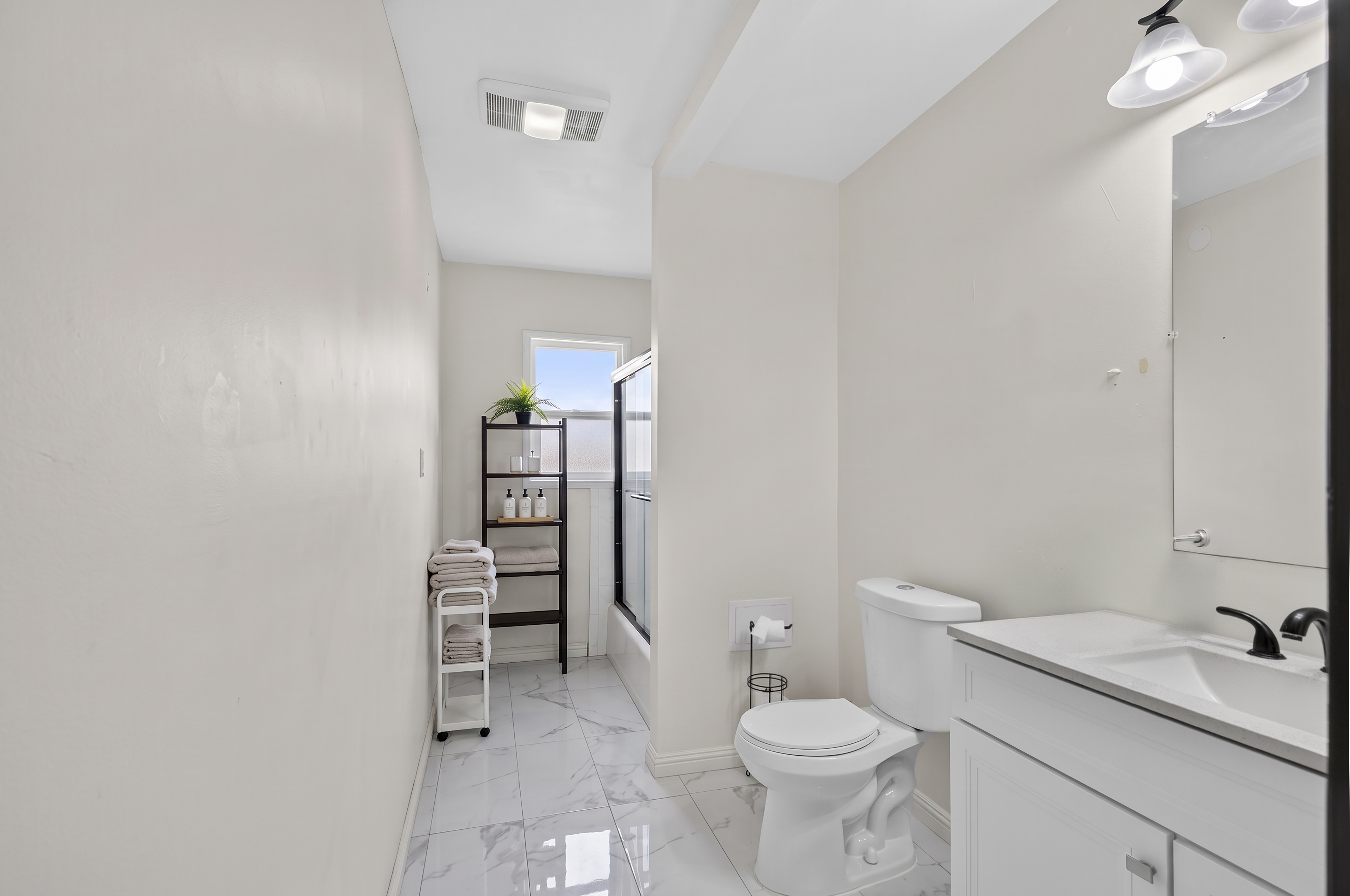 1530 W 81st St thumbnail 5