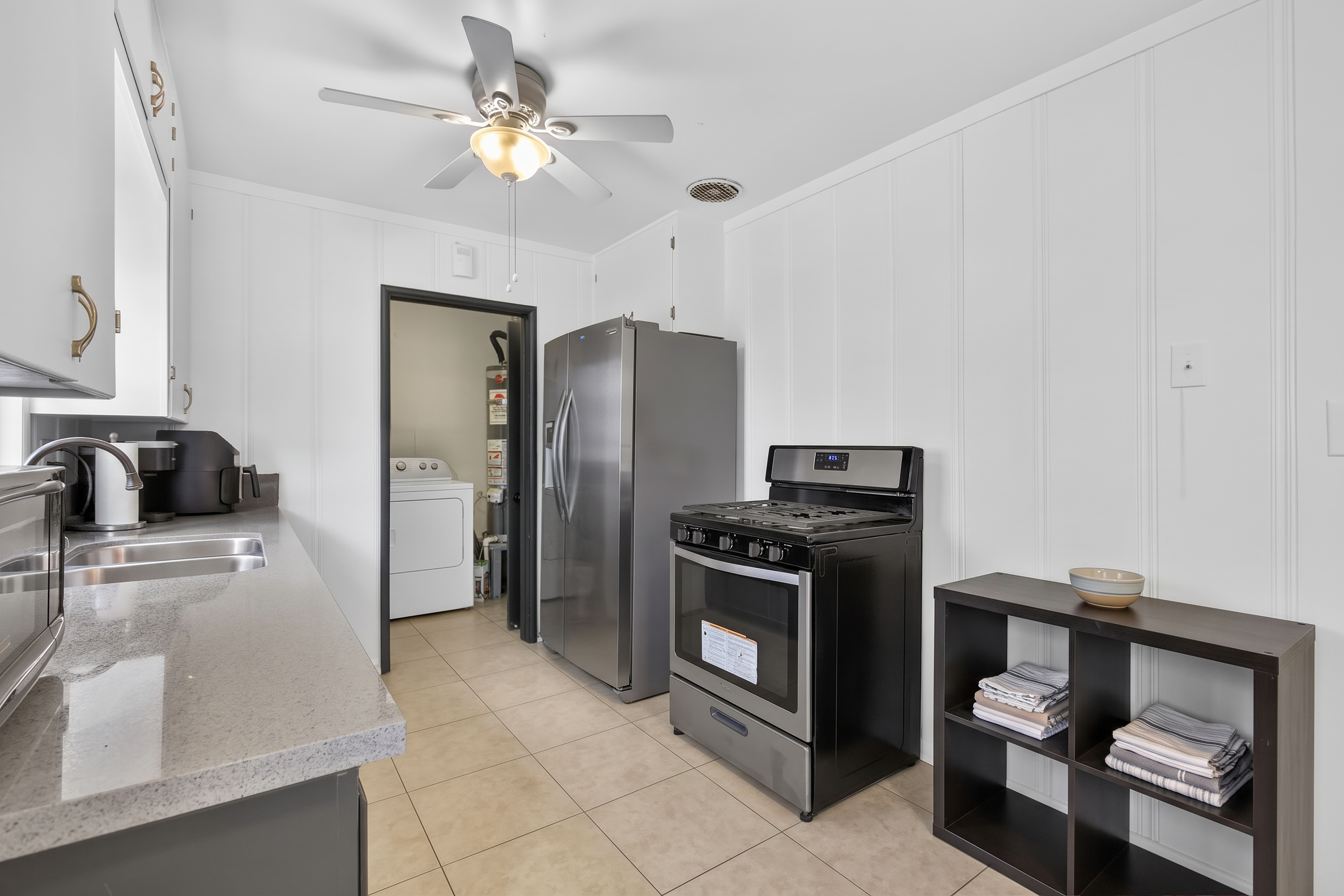 1530 W 81st St thumbnail 11