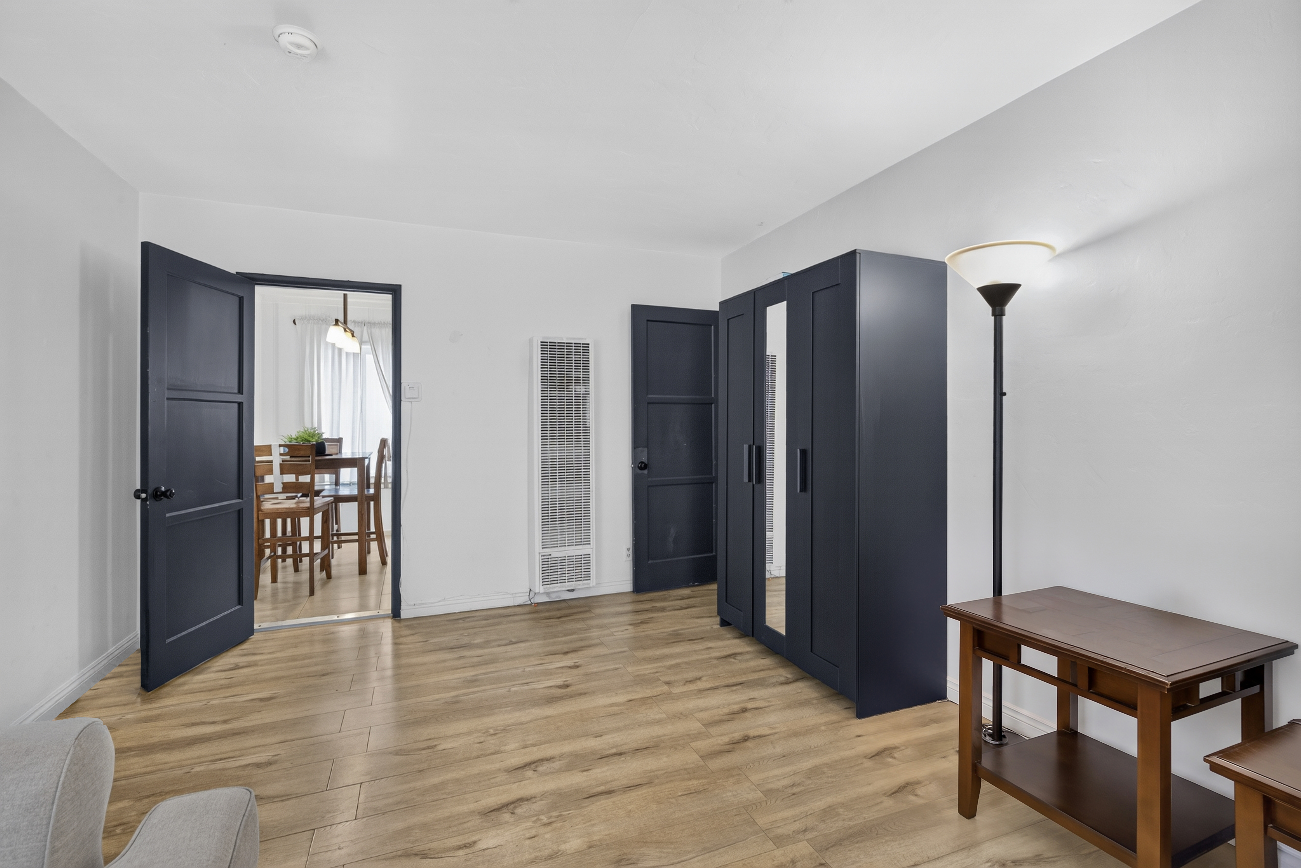 1530 W 81st St thumbnail 13