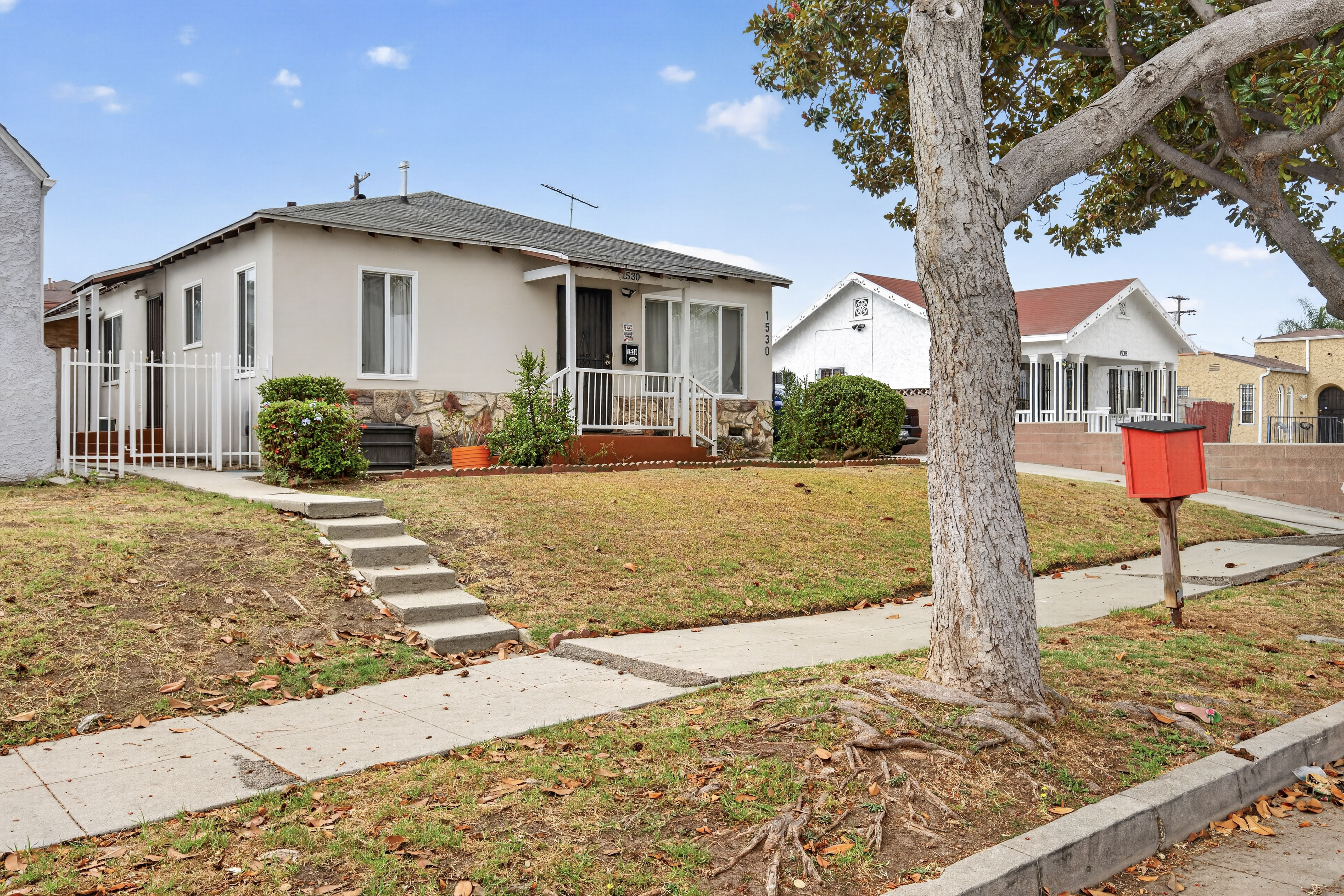 1530 W 81st St thumbnail 2