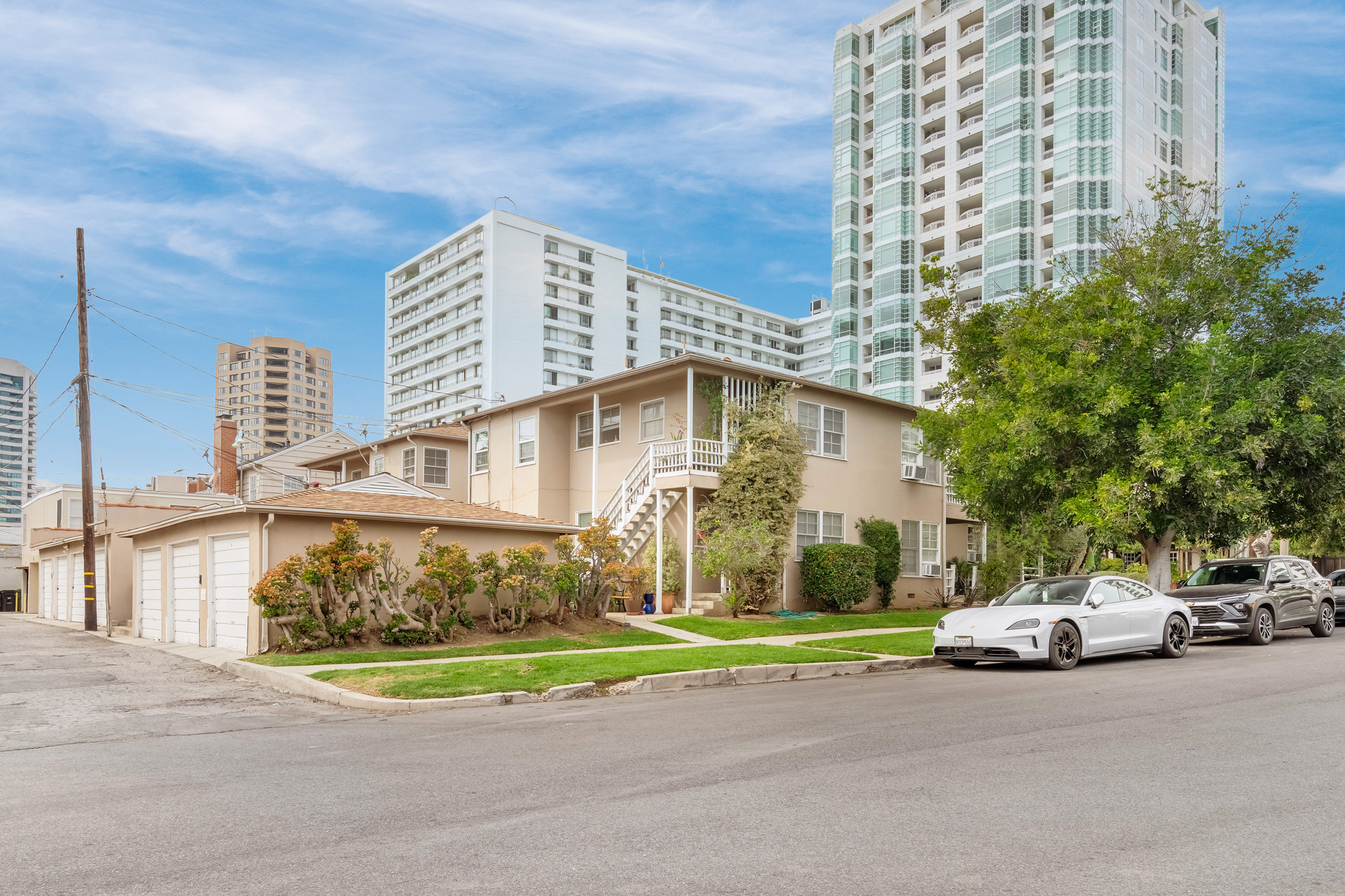 1235 Devon Ave thumbnail 4