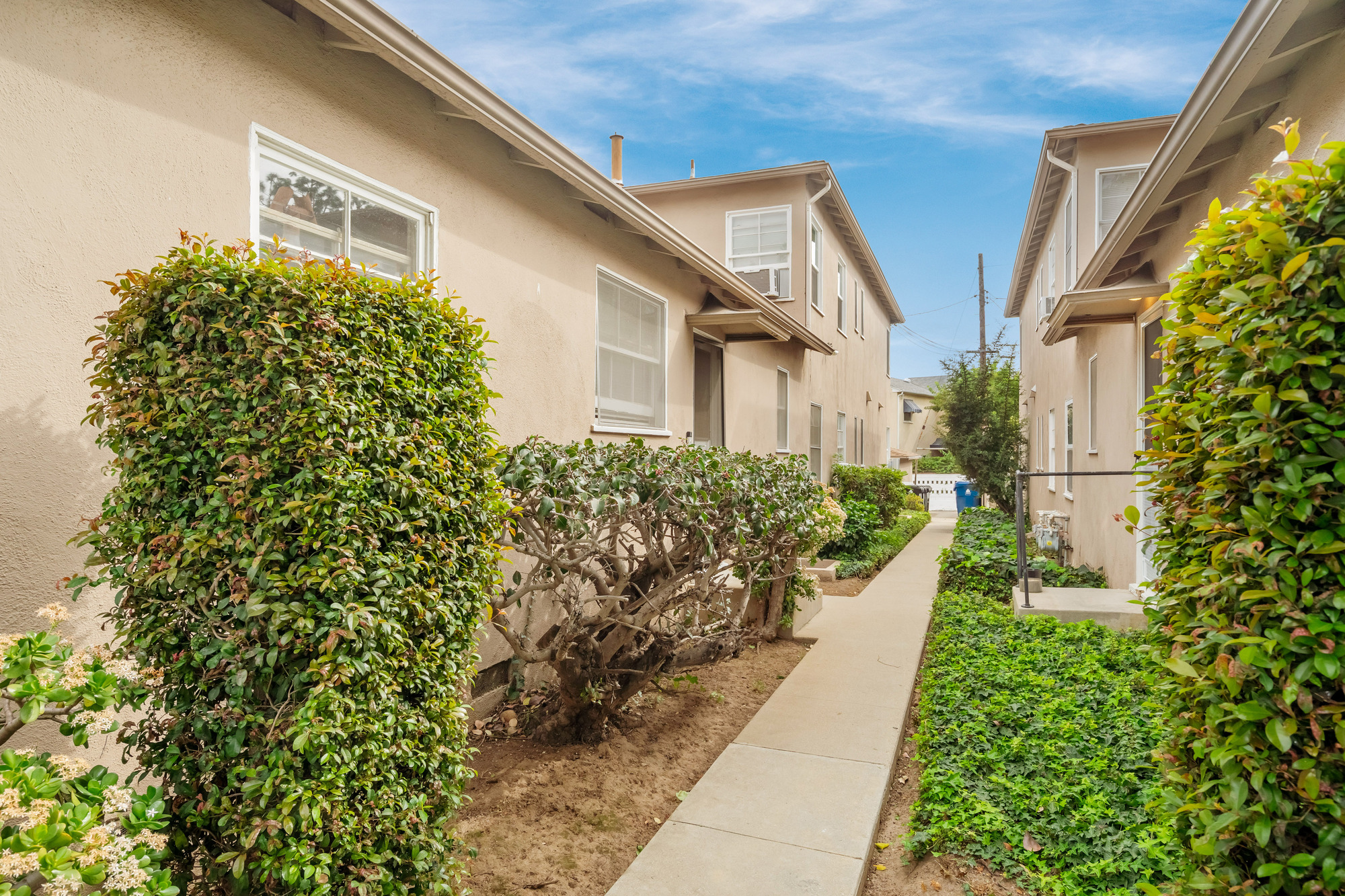 1235 Devon Ave thumbnail 5