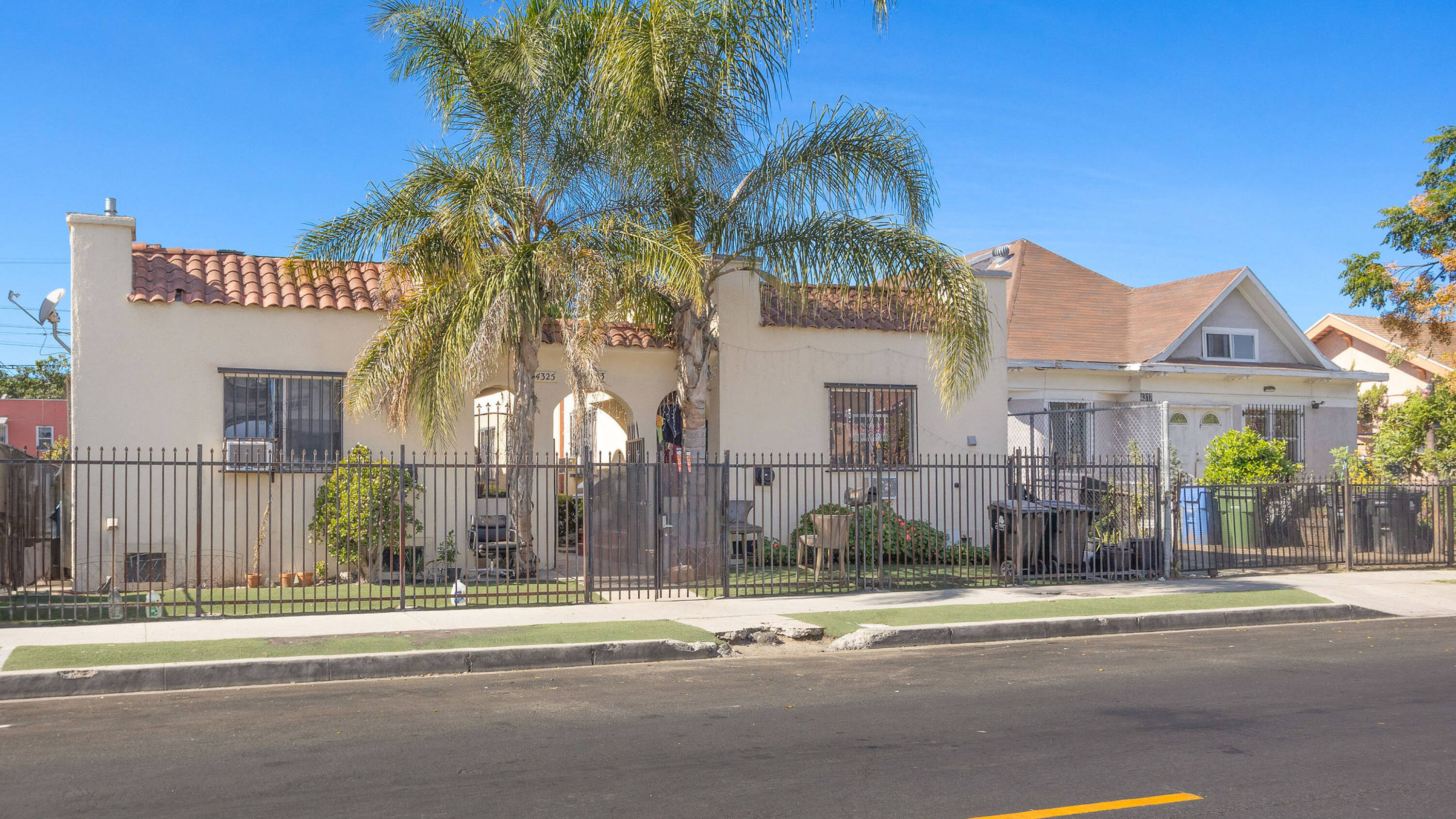 4323 Woodlawn Ave thumbnail 10