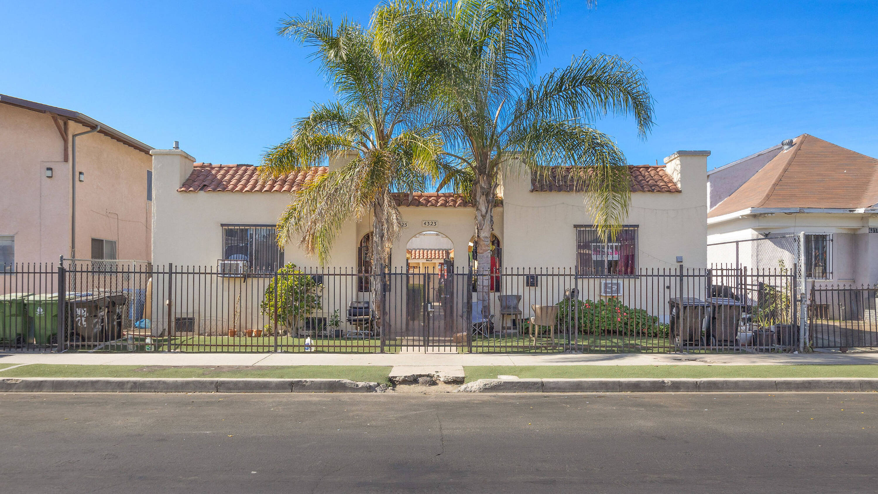 4323 Woodlawn Ave thumbnail 11