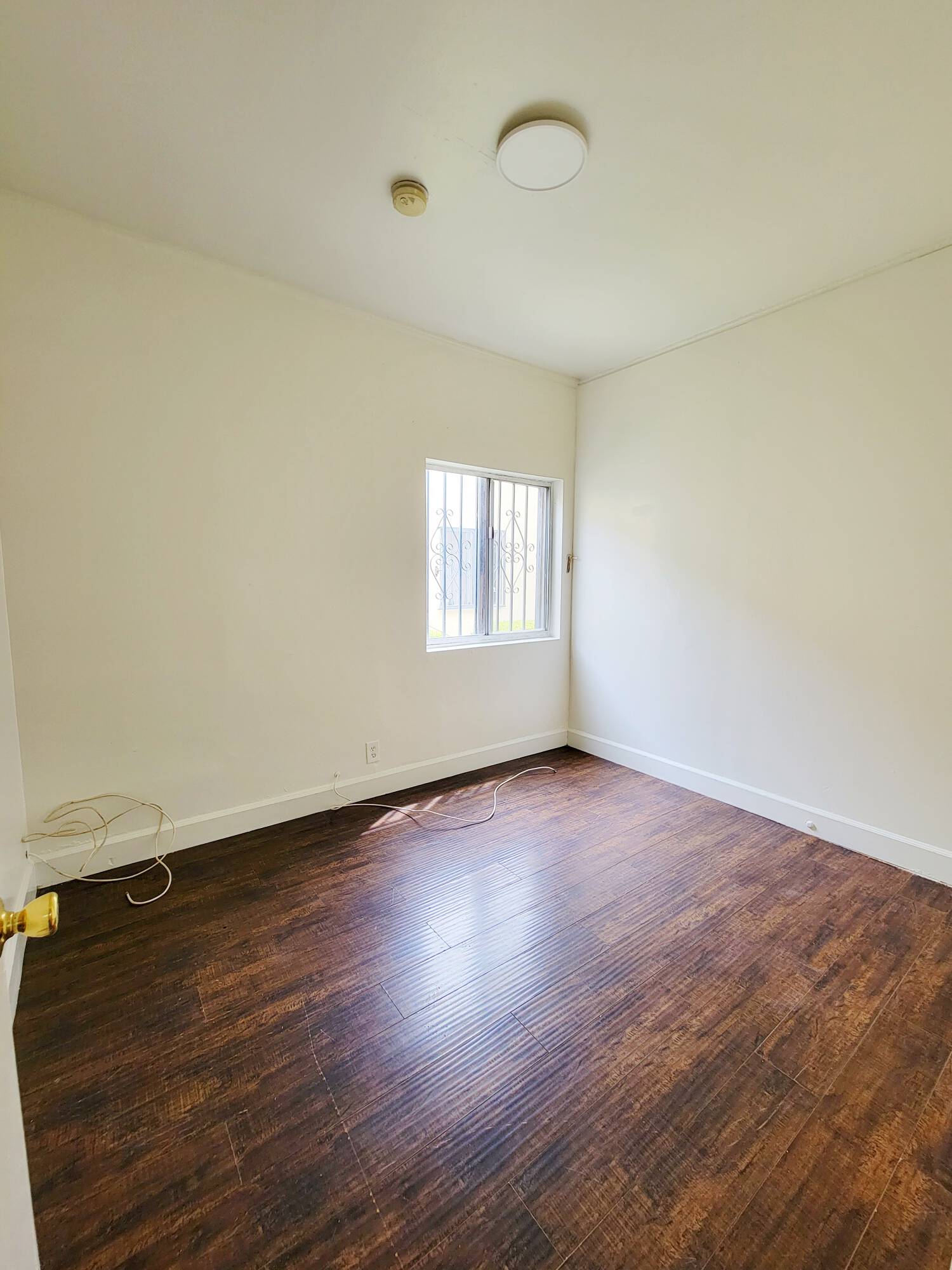 4323 Woodlawn Ave thumbnail 16