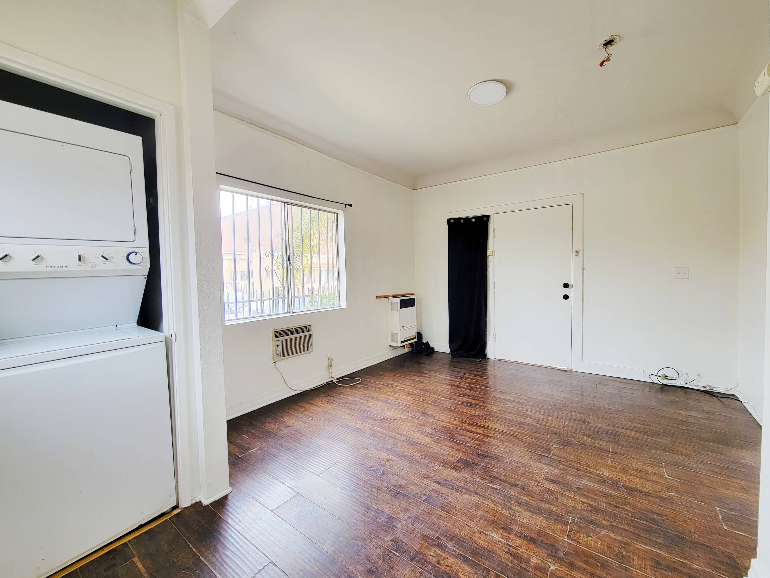 4323 Woodlawn Ave thumbnail 17